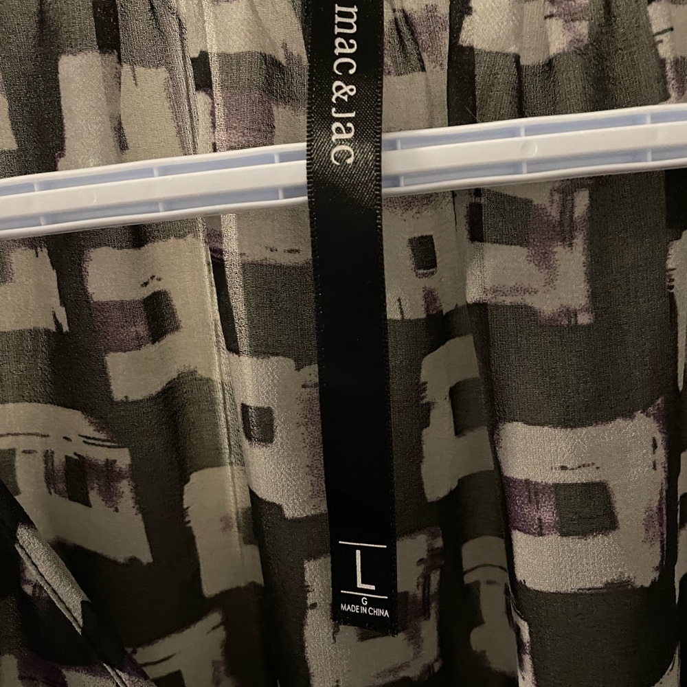 Sheer Patterned Blouse - Picture 2 of 3
